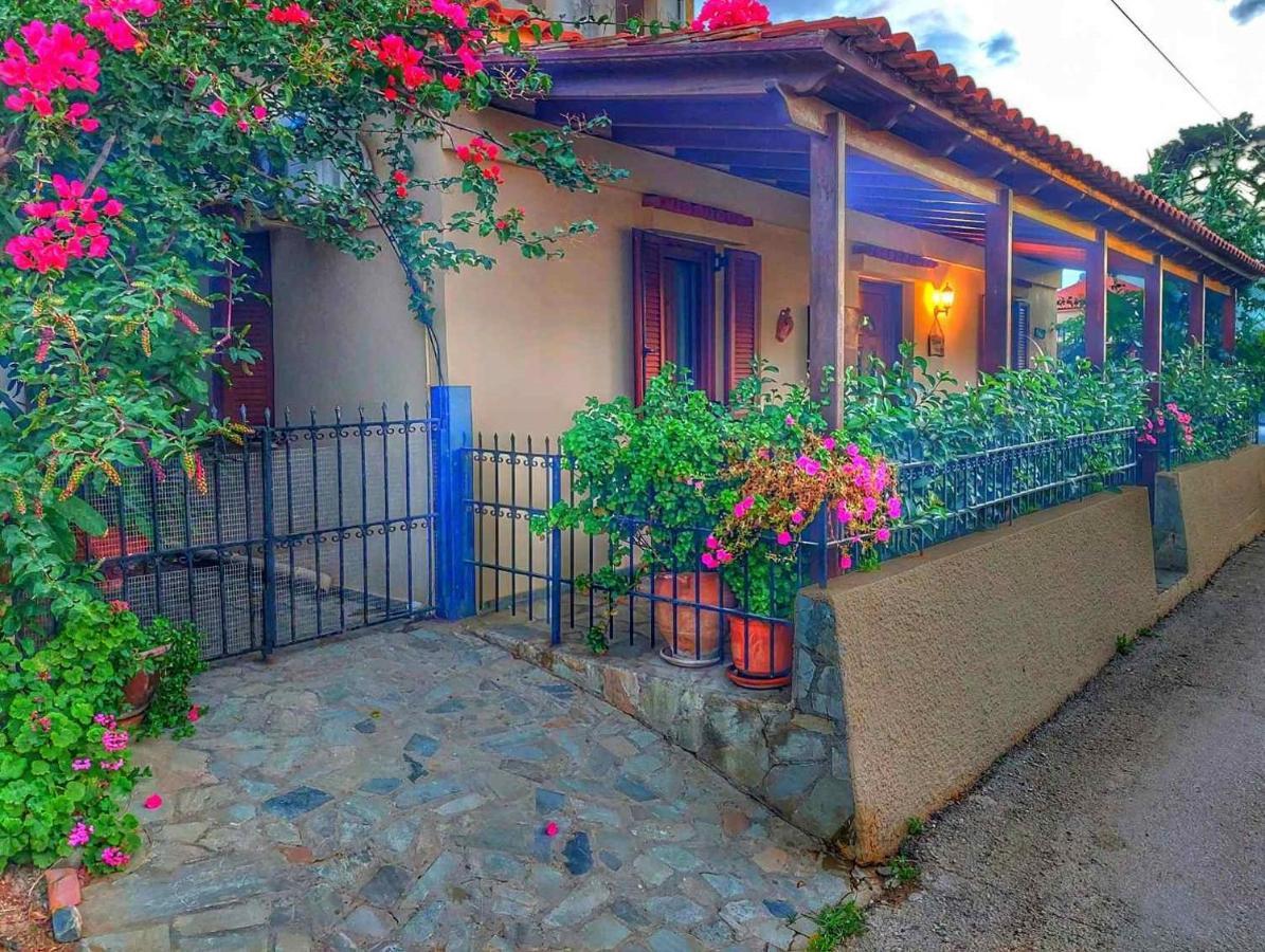 Villa Elisavet's House à Platanés Extérieur photo
