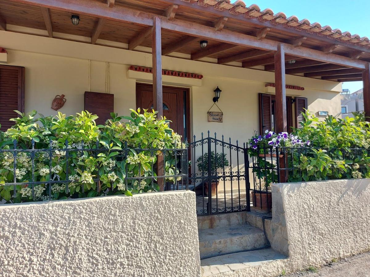 Villa Elisavet's House à Platanés Extérieur photo