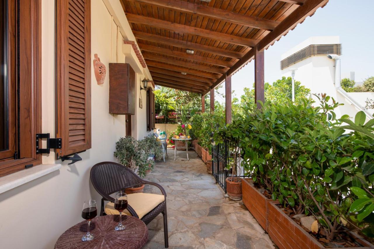 Villa Elisavet's House à Platanés Extérieur photo