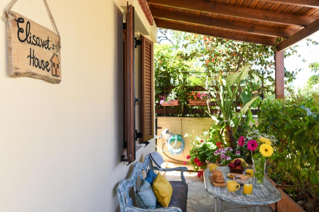Villa Elisavet's House à Platanés Extérieur photo