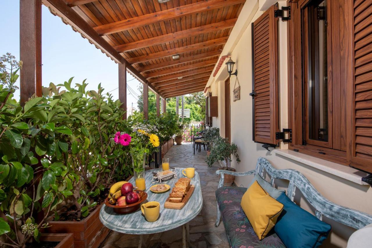 Villa Elisavet's House à Platanés Extérieur photo