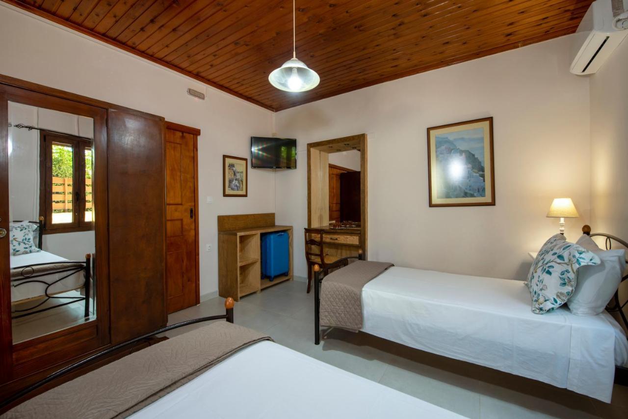 Villa Elisavet's House à Platanés Extérieur photo