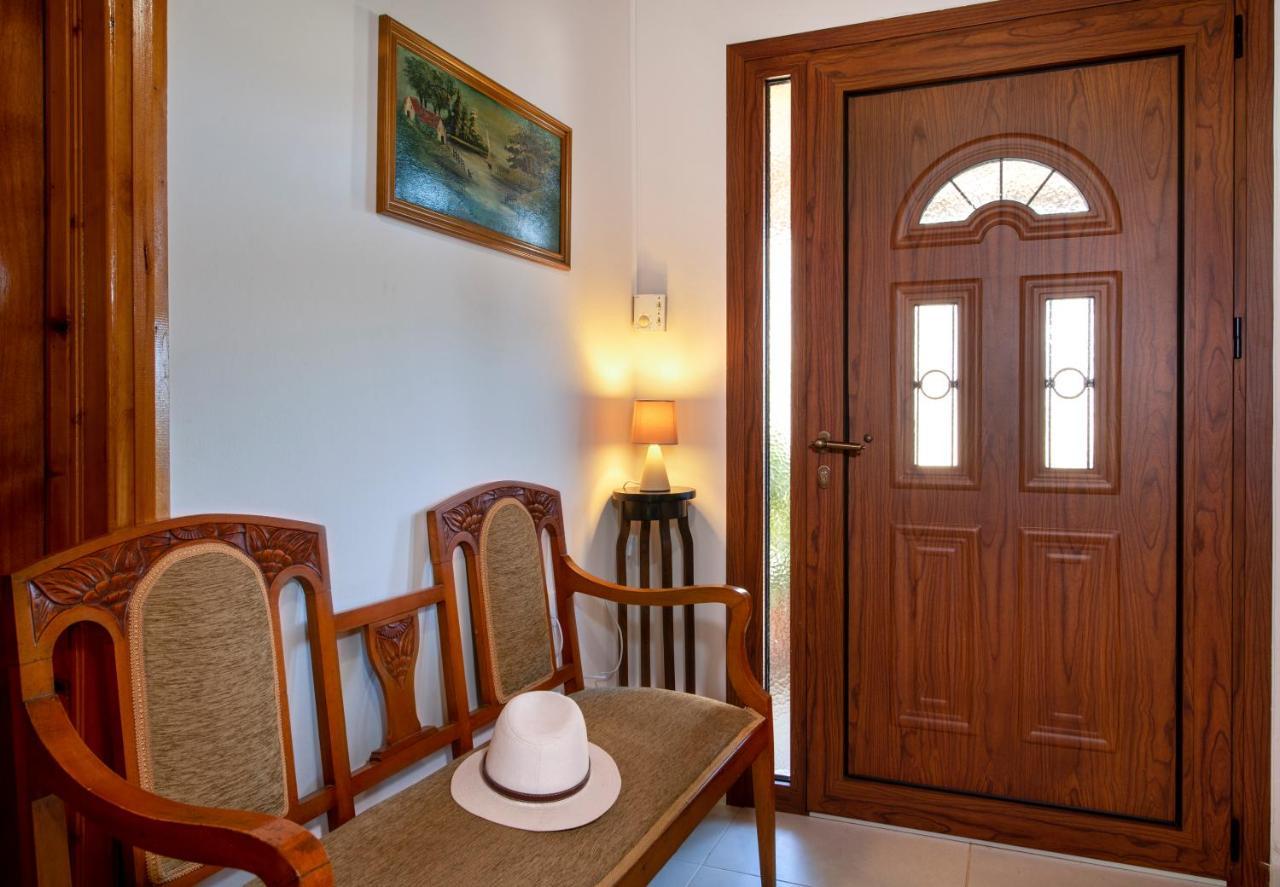Villa Elisavet's House à Platanés Extérieur photo